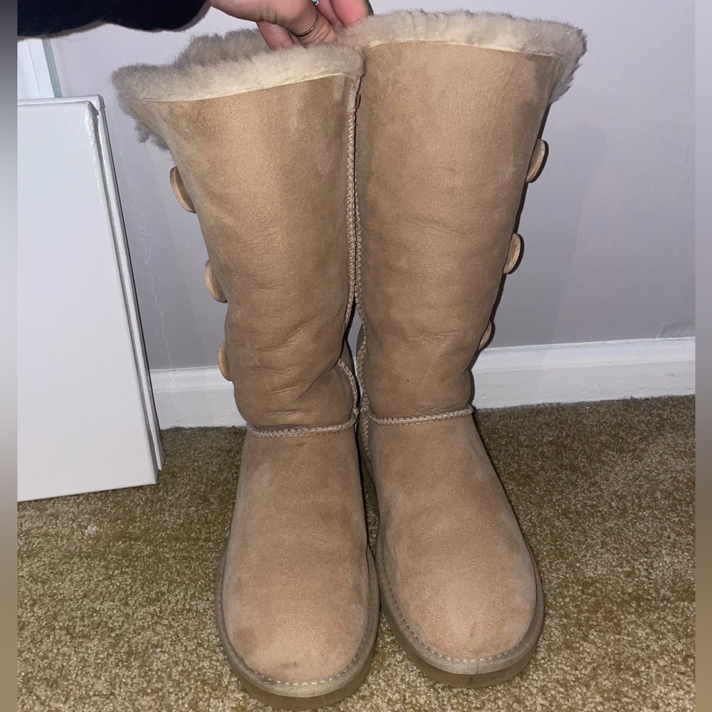 Uggs Triple Bailey Button - Sand - image 7